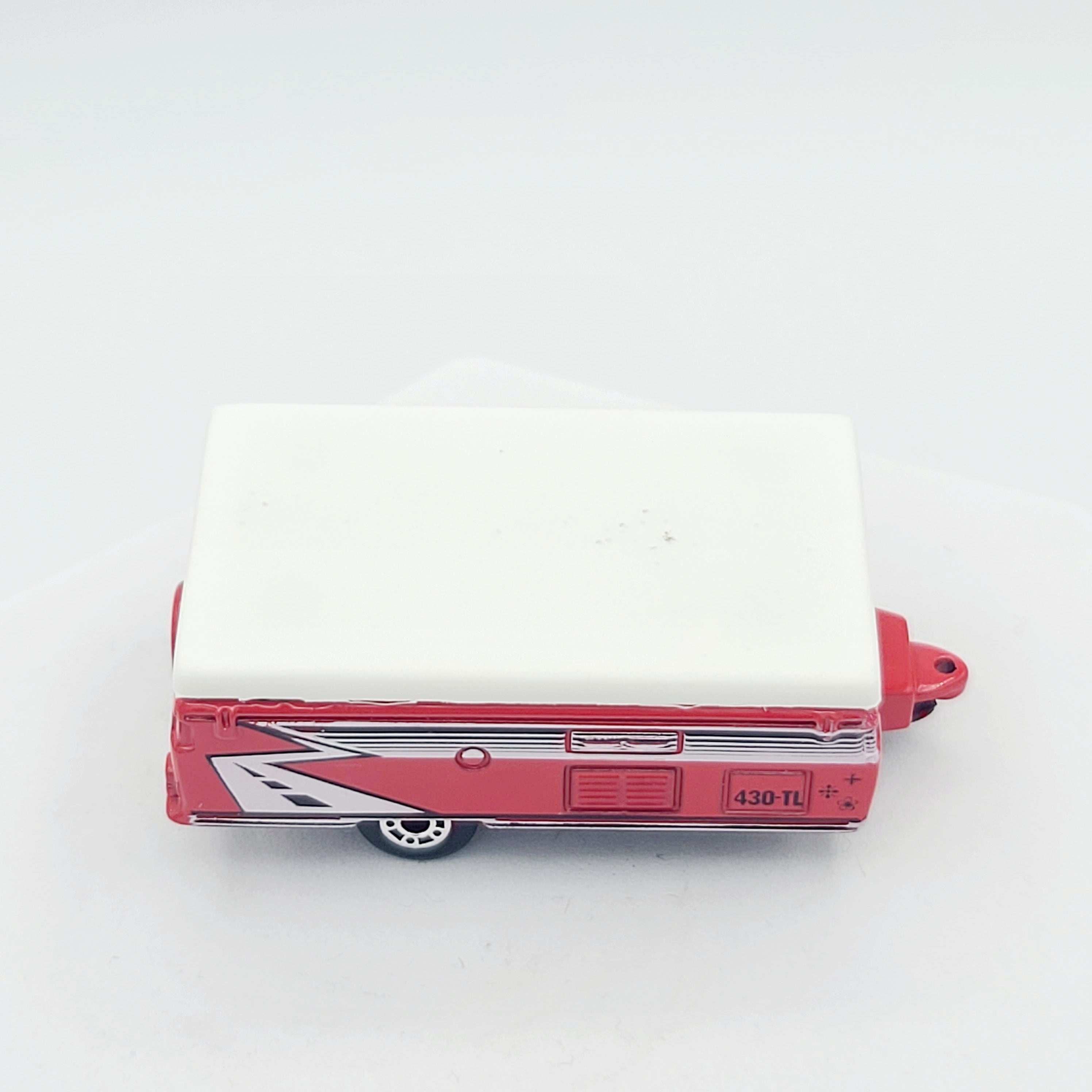 Matchbox Pop Up Camping Trailer (2000 MBX Basic - Great Outdoors)